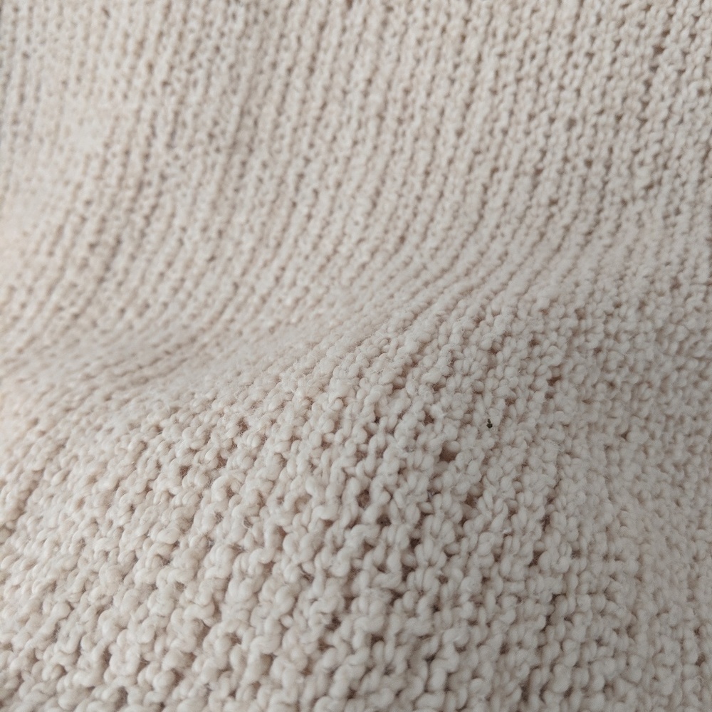 Soft and comfy Lucky Brand tan sweater - Picture 4 of 4